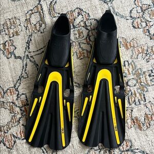 Mares Volo Race Full Foot Adult Scuba Dive Fins Yellow Black Size 40-41 6.5-7.5